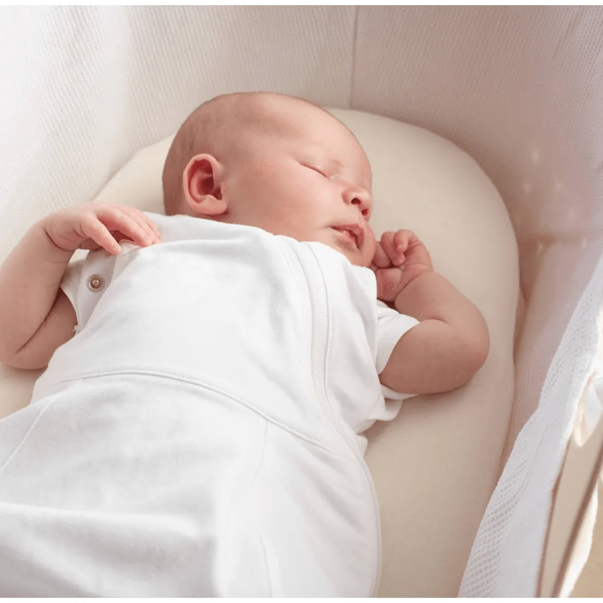 Grobag Newborn Swaddle (Cosy) - Pure White